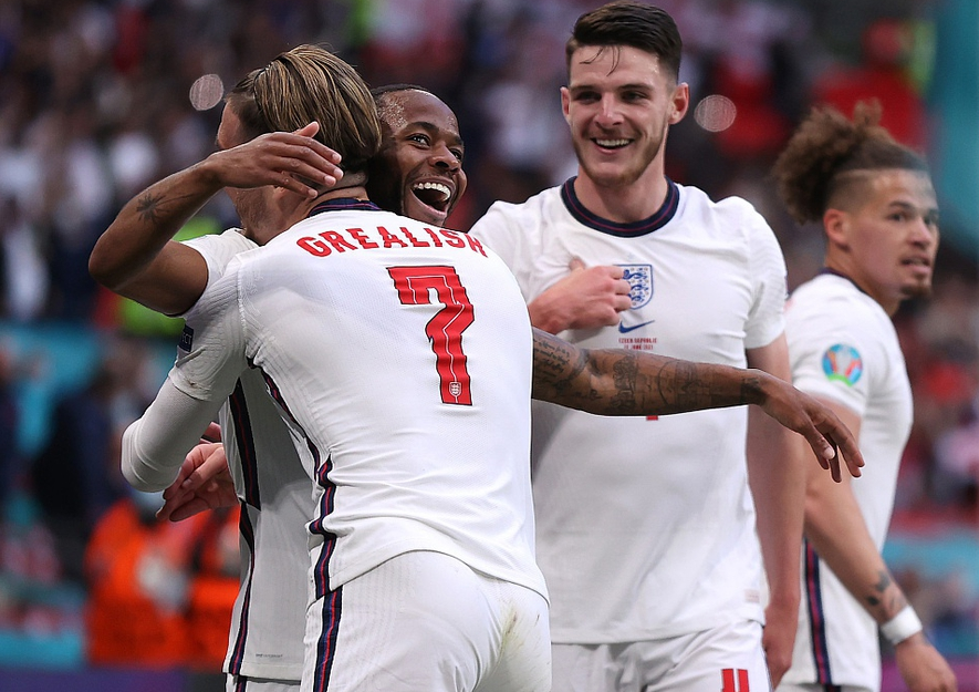 表现极其出 表现极其出