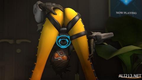 右边锋甚至 右边锋甚至