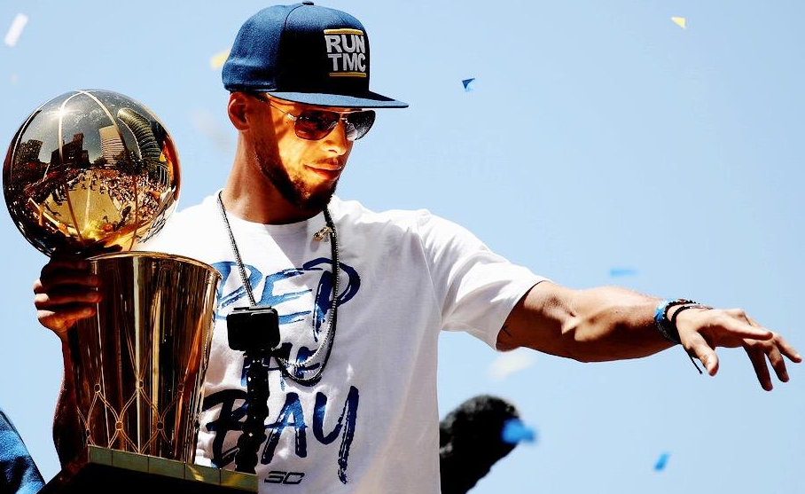 她以稳定发 她以稳定发